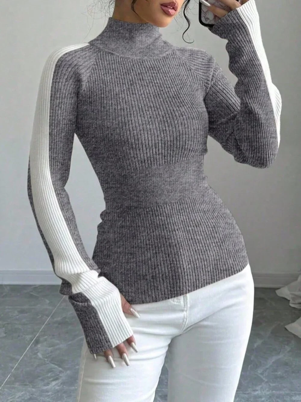 Grey Cozy Women's Stand Collar Contrast Raglan Sleeve Fitted Minimalist Sweater